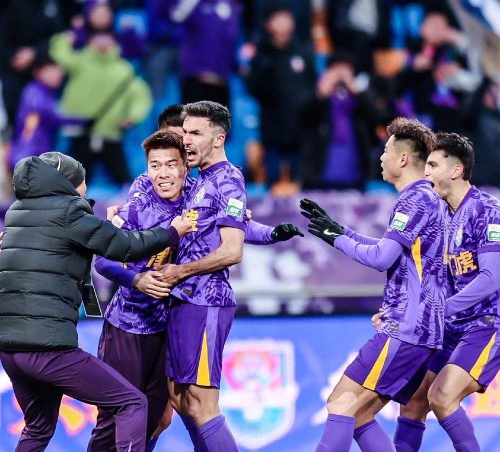 己的防守策 己的防守策