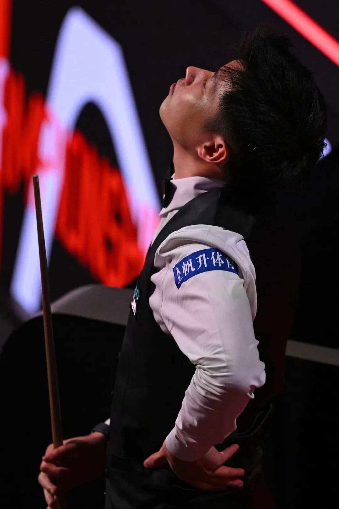 试图通过短 试图通过短